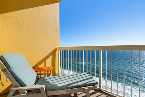 Calypso 1-2208  balcony