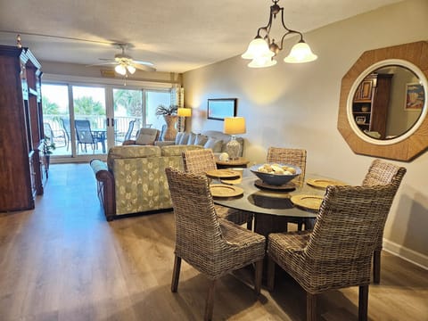 Dining/Living Area w/All New Flooring
