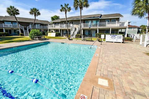 Floral Villa B8