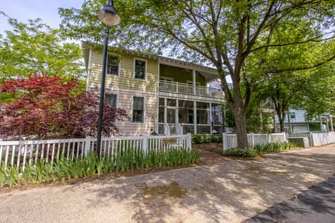 Welcome to Calypso Cottage