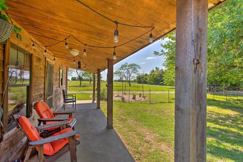 Collinsville Vacation Rental | 2BR | 1BA | 800 Sq Ft | Step-Free Access