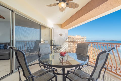 patio with large ding table