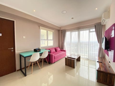 Room | Living area | TV