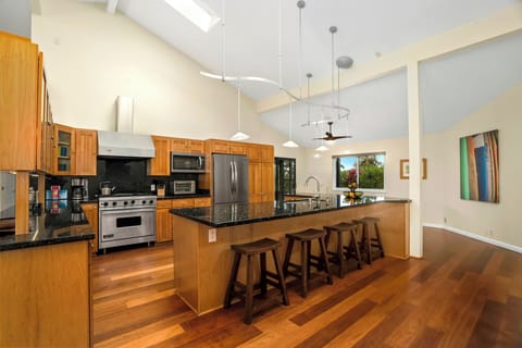 Bar seating at the island