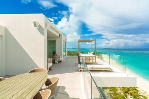 2 Bedroom, Penthouse, Bedroom 1: 1 King, Bedroom 2: 2 Queen | Property amenity