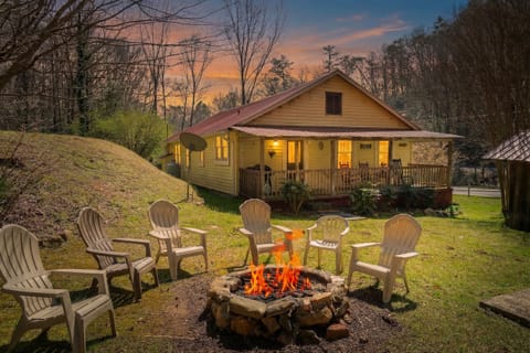 Firepit with Adirondack chairs