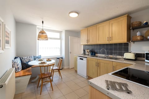 Bryn Awel Bach Kitchen