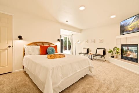 The queen sized bed is comfy, and cozily fits 2 people.