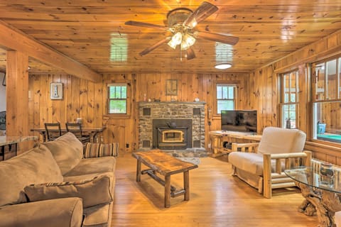 Tafton Vacation Rental | 4BR | 2BA | 2 Stories | 1,600 Sq Ft