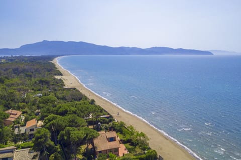 Family House, Multiple Bedrooms, Sea Facing (Casa Giannellina) | Exterior