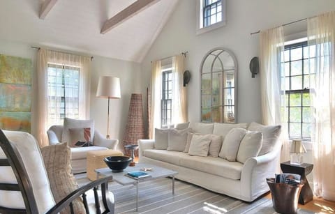 Common Room adjacent to kitchen and dining area. Plenty of natural light.
