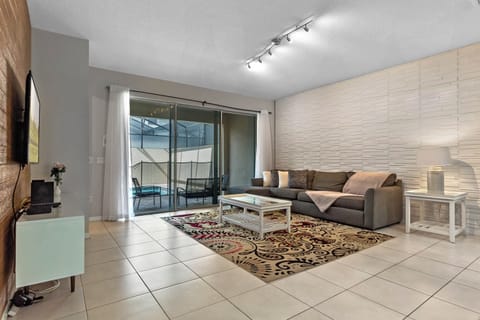 1564 Carey Palm Circle (5).jpg