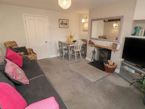 Cottage | Living area