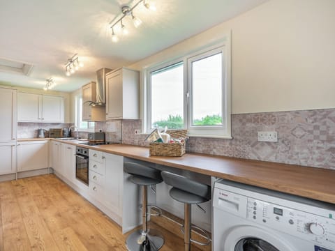 Kitchen | Meadowcroft, Hundred House, near Llandrindod Wells