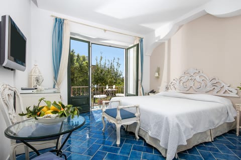 Deluxe Double Room, Balcony, Garden View | Frette Italian sheets, premium bedding, down comforters, pillowtop beds