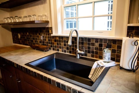 Photo credit:@merryhillandco