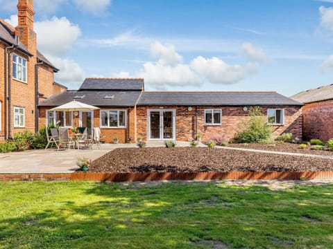 Exterior | The Woodlands Farmhouse, Willington, Malpas