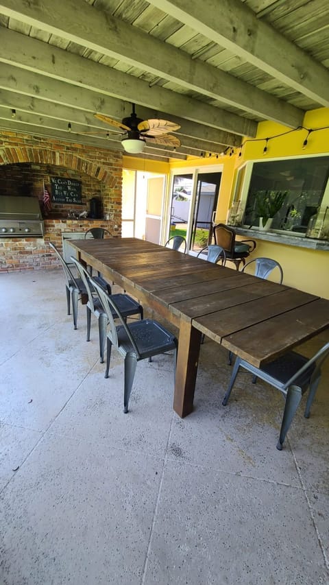 Large patio table seats 10 easily