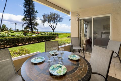 Beautifully Upgraded Vacation Rental 2 Bedroom Oceanview.