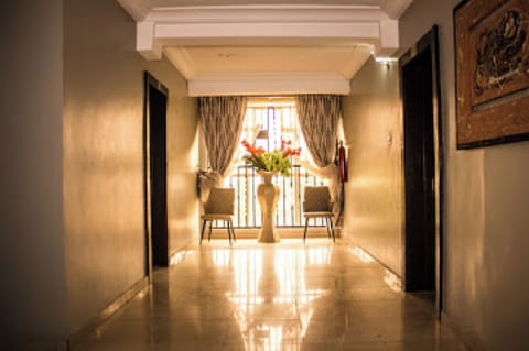 Room, 1 Bedroom, Accessible, Smoking | Hallway