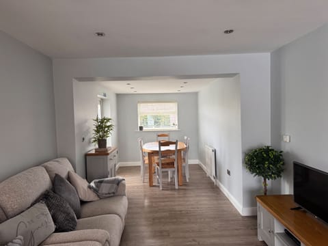 House | Living area | 30-inch TV with digital channels