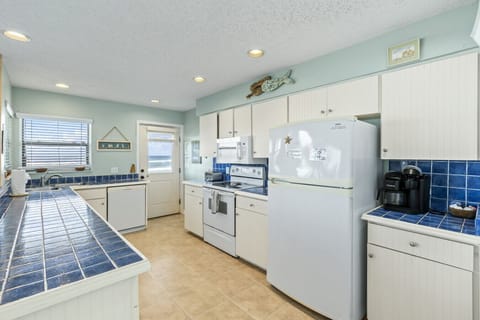 Flagler Beach Oceanfront Kitchen