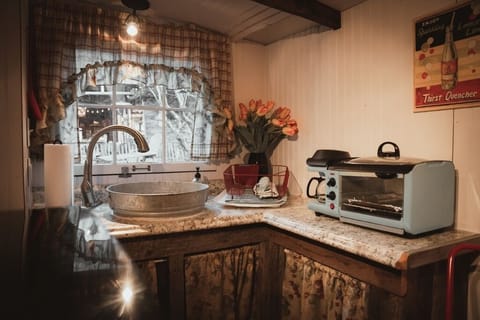 Cottage Kitchenette - Did we say "Storybook"? :)