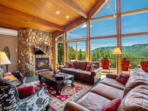 The Ridge House-Modern Chalet!  Spectacular Slope Views (2124)