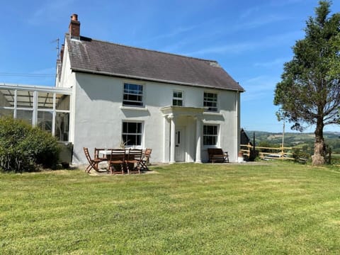 Spacious farmhouse with large garden and wonderful views