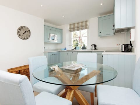 Open plan living space | Apartment 3, Salcombe