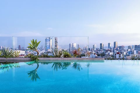 Outdoor pool, open 10:00 AM to 6:00 PM, sun loungers