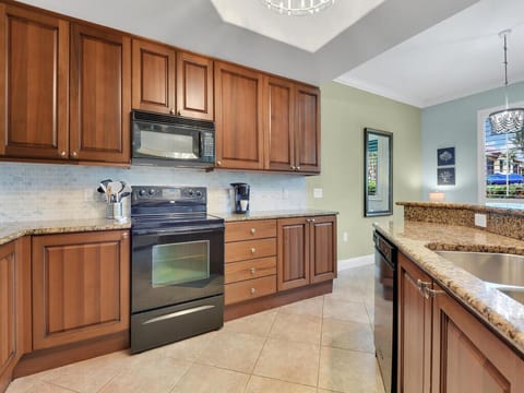 Tired of Waiters & Waitresses?