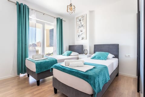 Apartment | 3 bedrooms, iron/ironing board, free WiFi, bed sheets