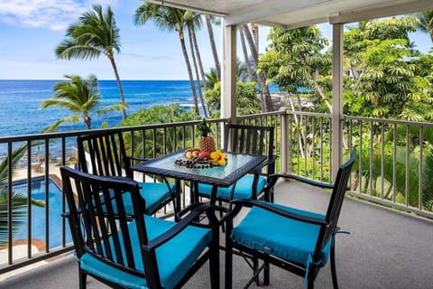 Panoramic views for a stunning view of the ocean and coast.