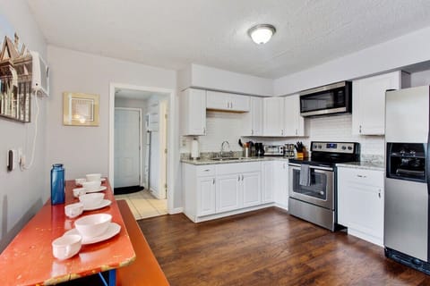 Fully equipped kitchen