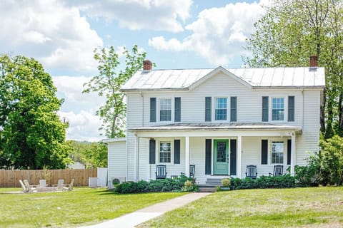 Welcome to the farmhouse ☀️

