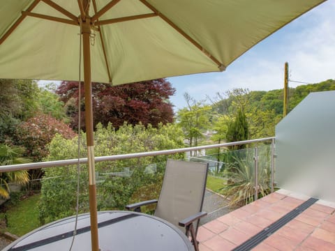 Delightful balcony | St Elmo&rsquo;s LodgeFlat 1, Salcombe