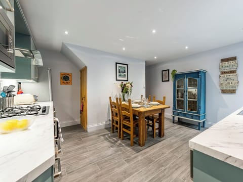 Spacious kitchen/dining room | Carrie&rsquo;s Gate, Coniston