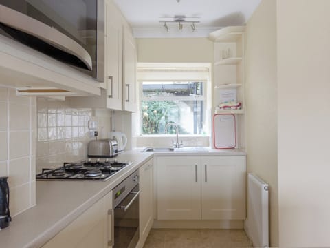 Kitchen area | Larkrise, Dartmouth