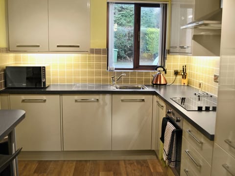 Kitchen | Kim&rsquo;s Retreat, Bowness on Windermere