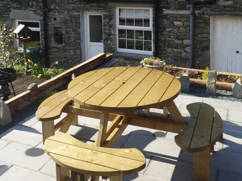 Sitting-out-area | Howarth Cottage, Troutbeck Bridge
