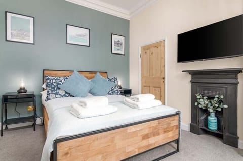 Railman's Rest, Whitby - Host & Stay