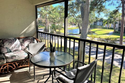 Enjoy your morning coffee on the screened and private lanai on a sunny day!