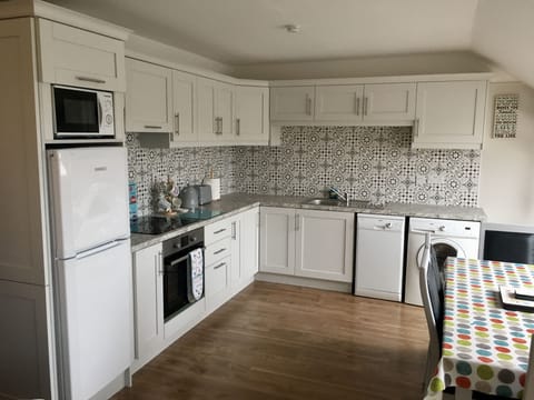 Fully Equipped Modern Kitchen with new appliances