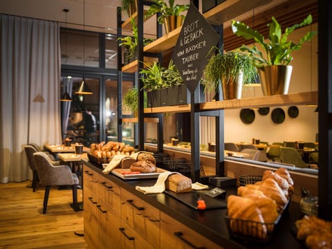 Daily buffet breakfast for a fee