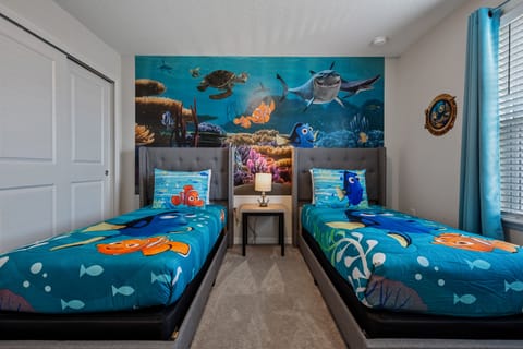 Bedroom 7: Adorable Finding Nemo 2 x Twin Bedroom (Sleeps 2)