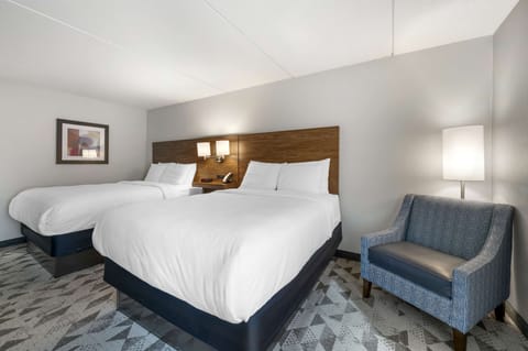 Standard Room, 2 Queen Beds, Non Smoking, Refrigerator & Microwave | Premium bedding, pillowtop beds, desk, laptop workspace