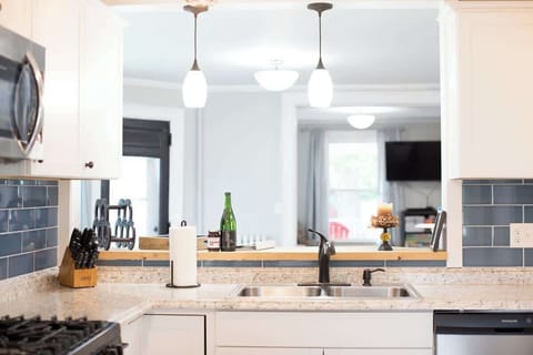 Eat-in Kitchen- Chat with the cook or sip wine while meals are prepped.