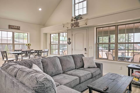 Lampe Vacation Rental | 4BR | 3BA | 1,760 Sq Ft | Stairs Required for Access
