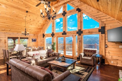 Living room with Mountain View